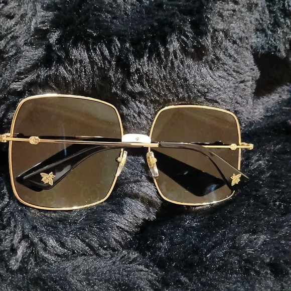 Like New! Gucci GG0414S 003 60mm Multicolor Logo Sunglasses Like New! Gucci GG0414S 003 60mm Multicolor Logo Sunglasses main image 2